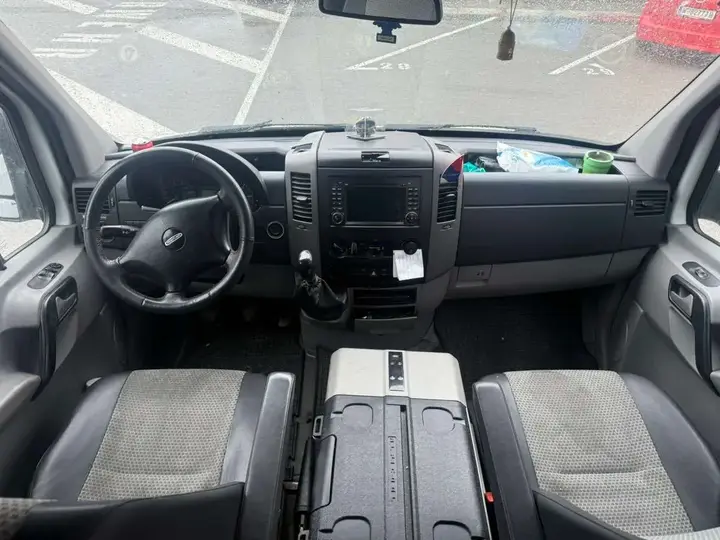 Mercedes-Benz Sprinter 2010 photo 2