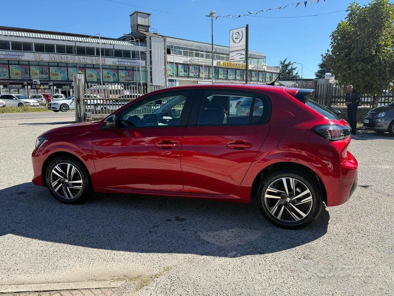 Peugeot 208 2023 photo 4