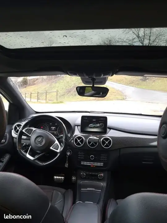 Mercedes-Benz B-Class 2016 photo 3