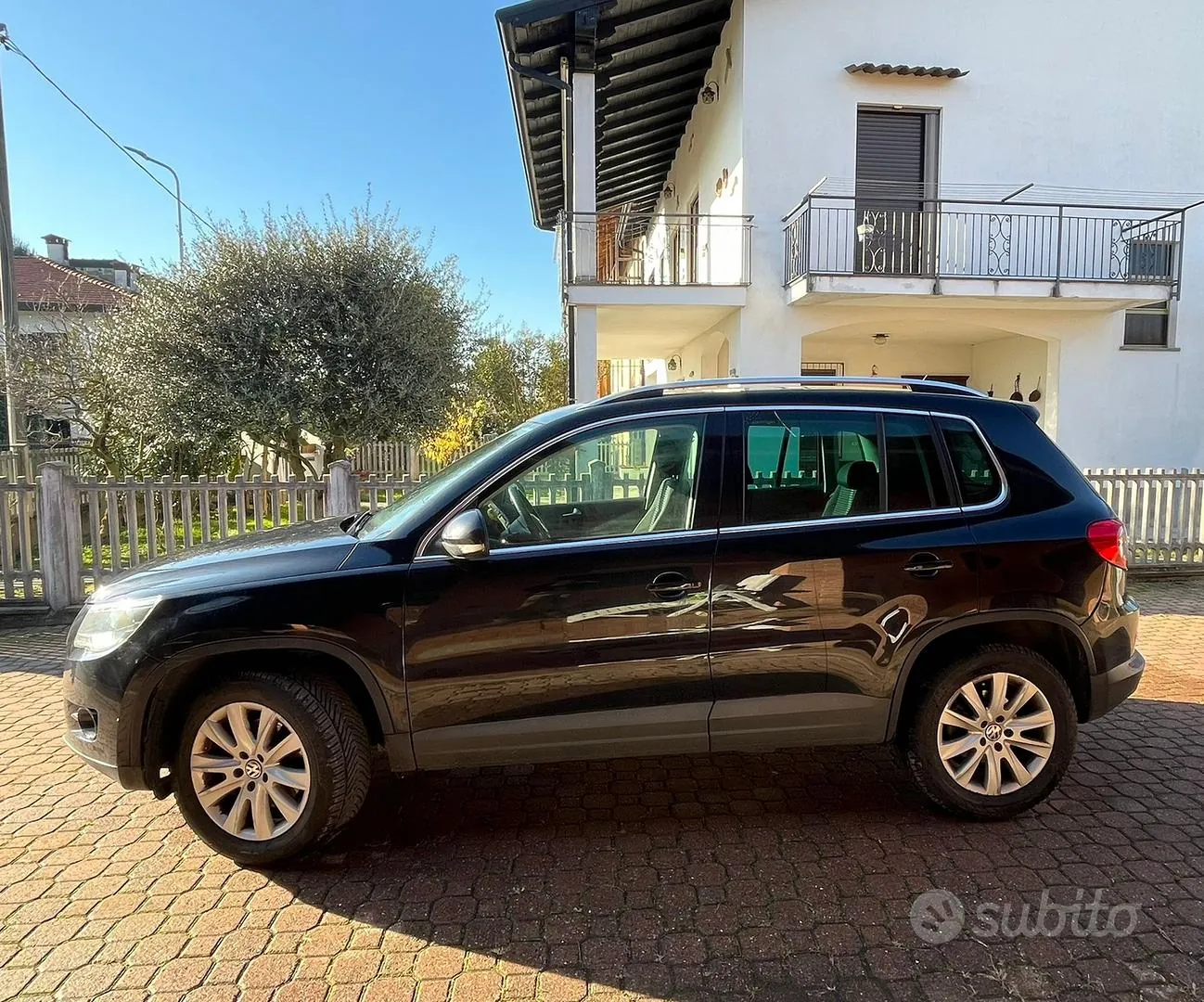 Volkswagen Tiguan 2010 photo 2