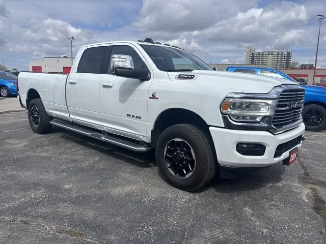 Ram 3500 Laramie 2024 photo 3