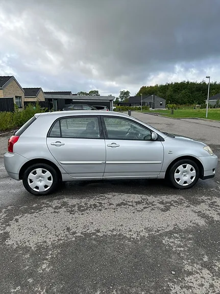 Toyota Corolla 2003 photo 3