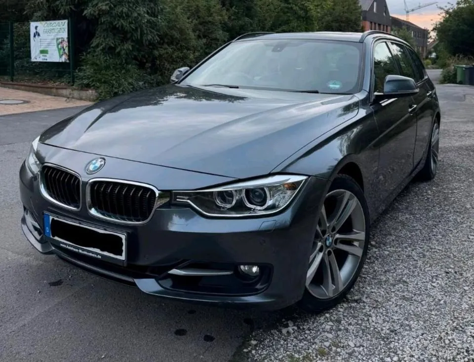 BMW 320I