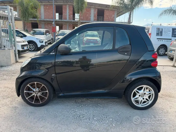 Smart Fortwo 2012 photo 2
