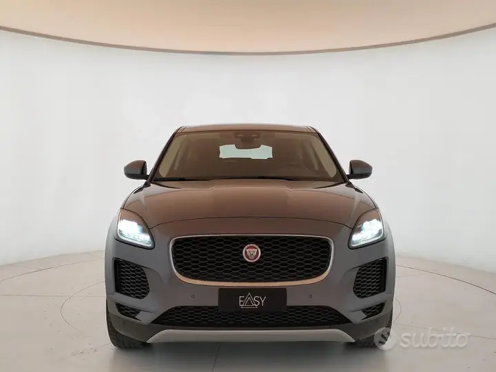 Jaguar E-Pace 2019 photo 3