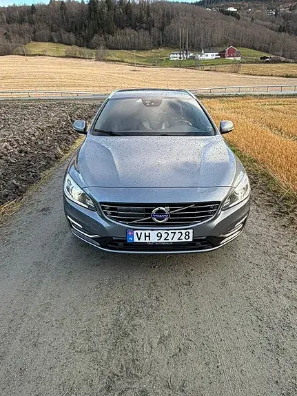 Volvo V60 2018 photo 2