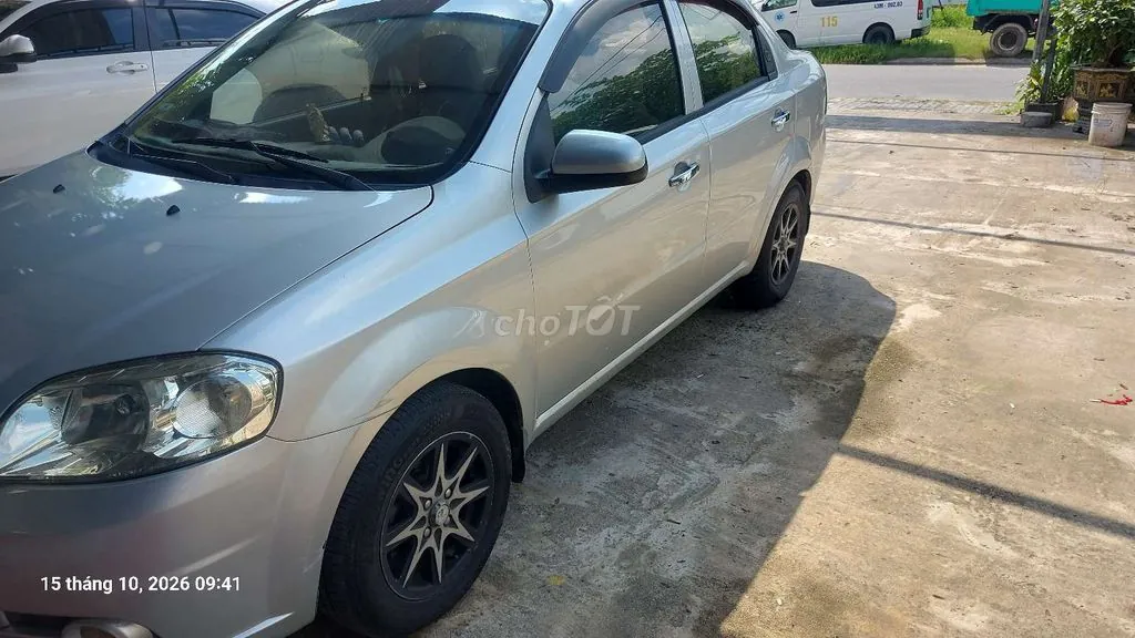 Daewoo Gentra 2010 photo 4
