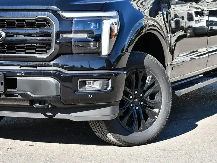 Ford F-150 2026 photo 2