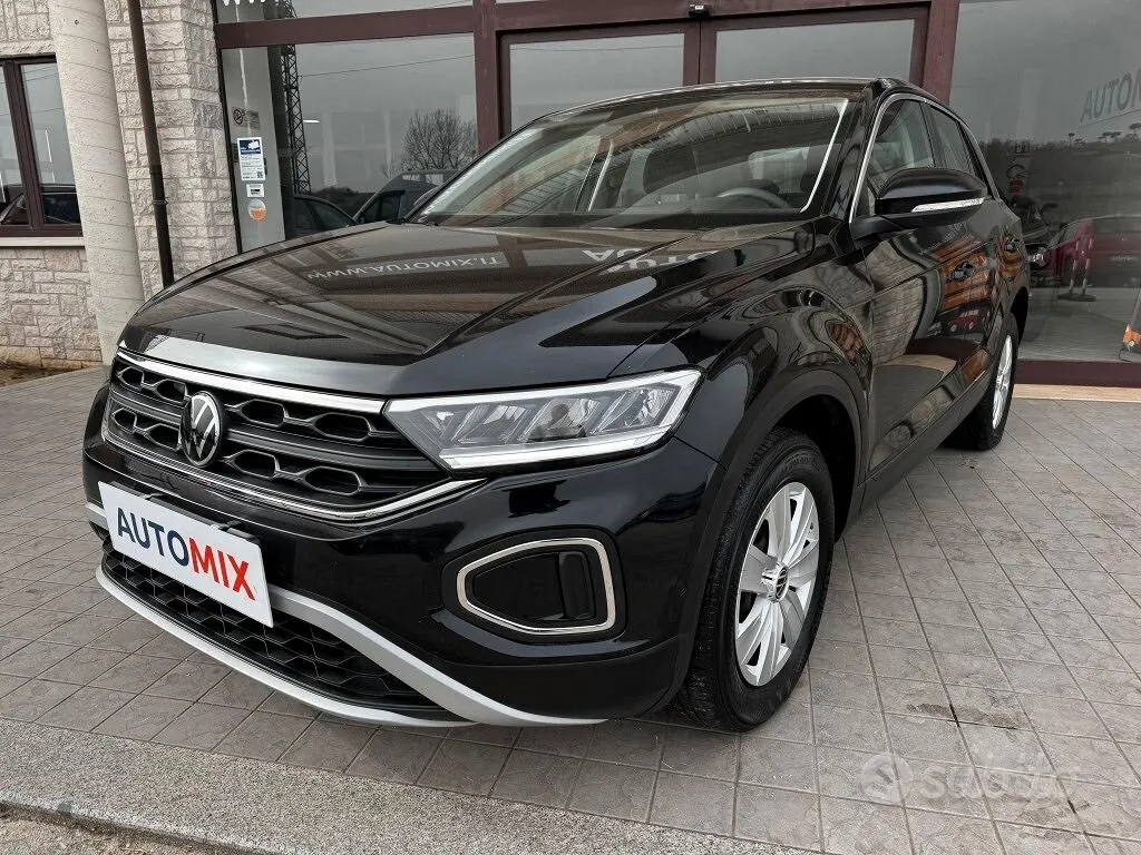 Volkswagen T-Roc 2023 photo 3