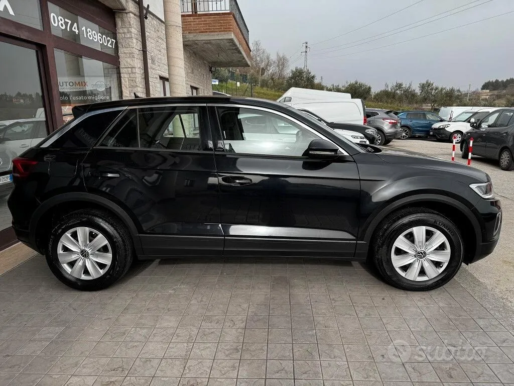 Volkswagen T-Roc 2023 photo 4