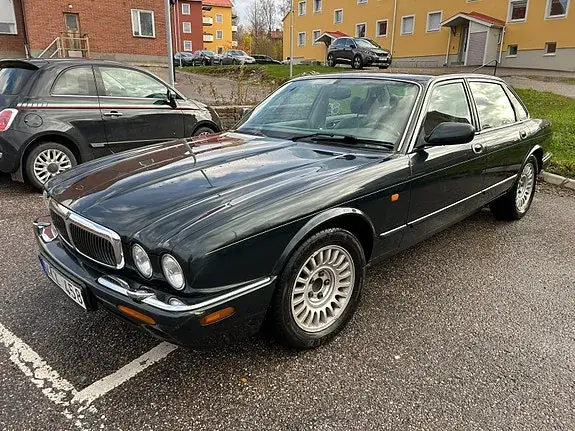 Jaguar Xj8