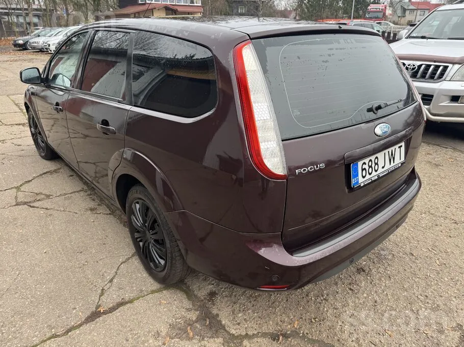 Ford Focus 2008 photo 2