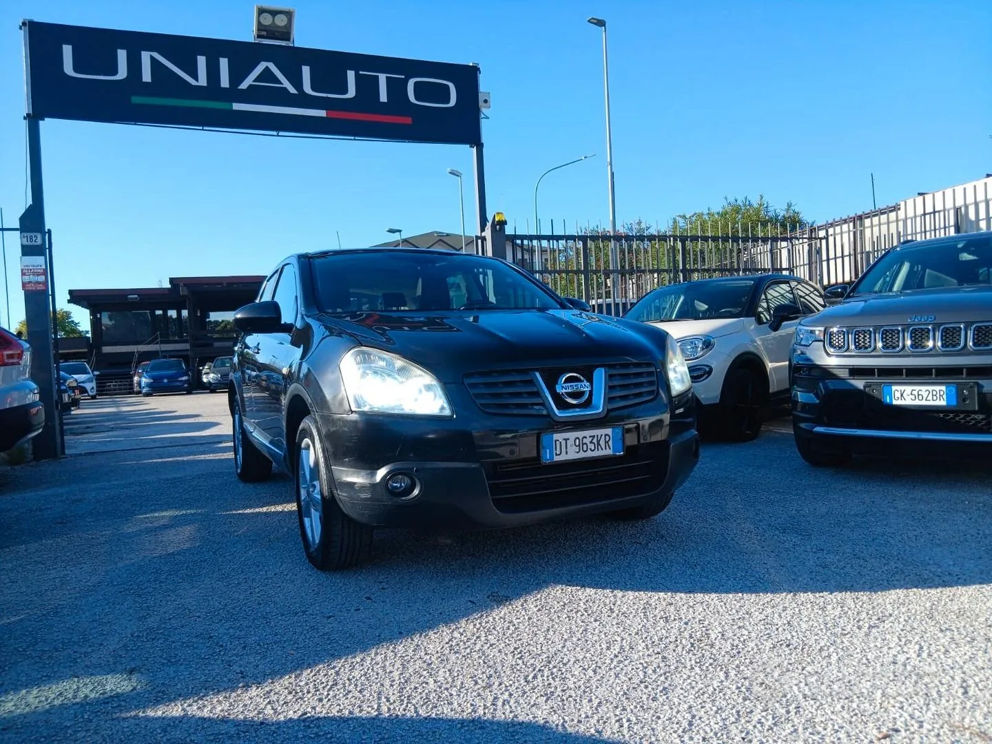 Nissan Qashqai 2008 photo 3