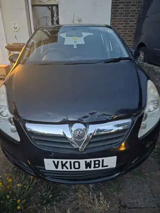 Vauxhall Corsa 2010 photo 2