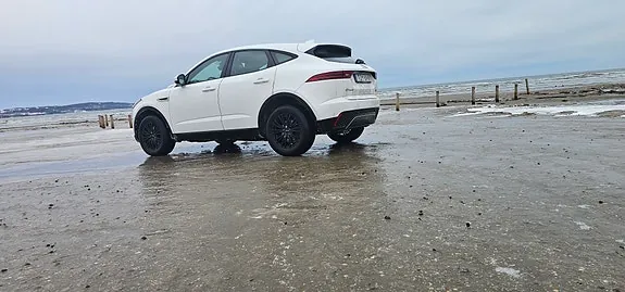 Jaguar E-Pace 2019 photo 2