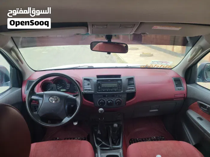Toyota Hilux 2013 photo 3