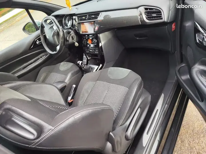 Citroen Ds3 2010 photo 2