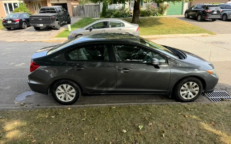 Honda Civic 2012 photo 3
