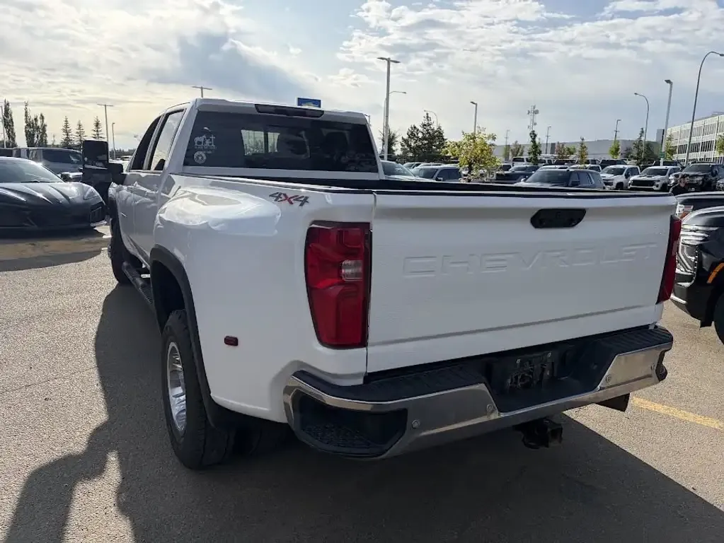 Chevrolet Silverado 3500 2024 photo 4