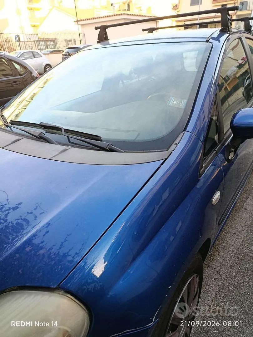 Fiat Grande Punto 2009 photo 4