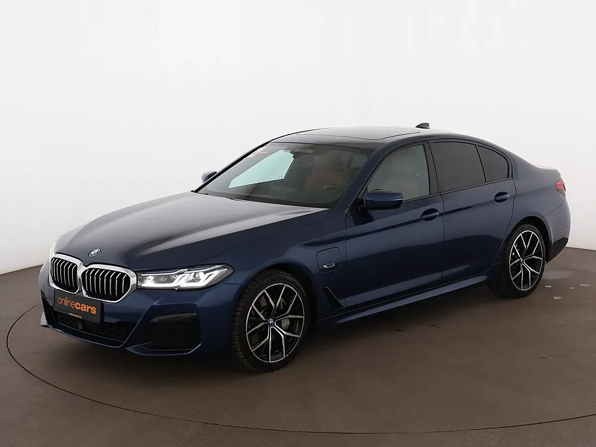 BMW 5 Series 2022 photo 2