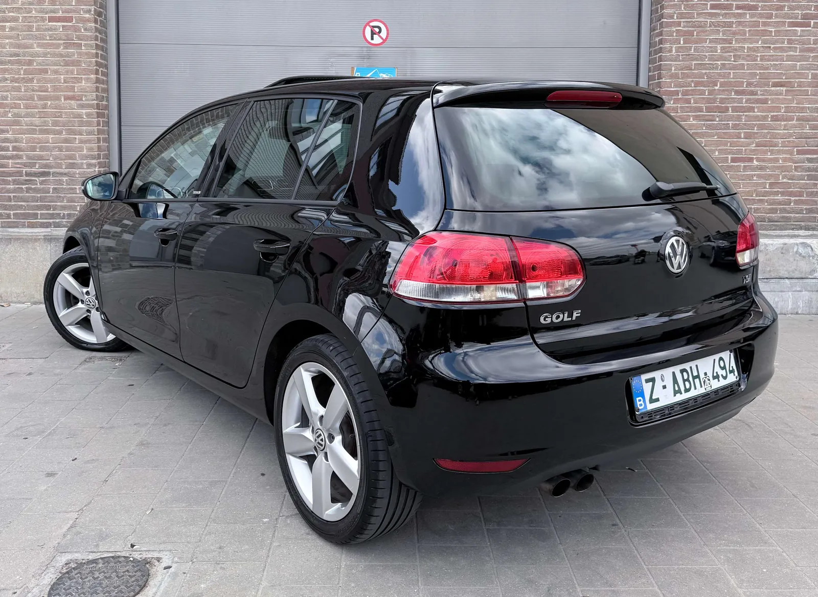 Volkswagen Golf 2012 photo 2