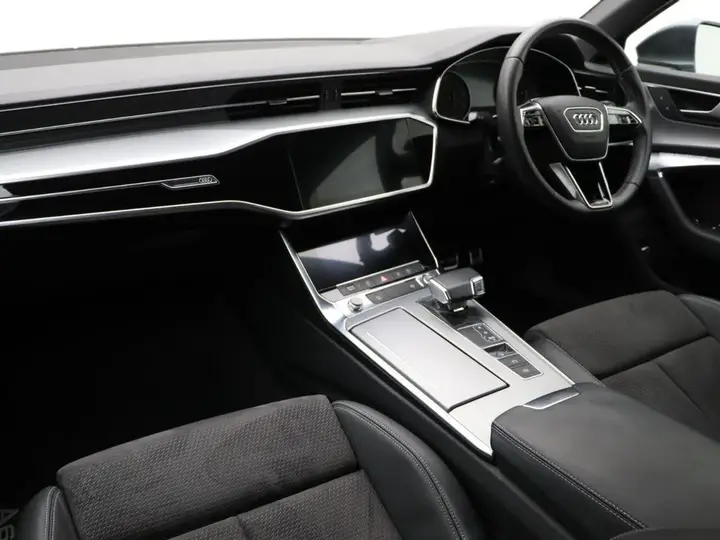 Audi A6 Avant 2019 photo 2