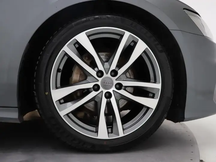 Audi A6 Avant 2019 photo 5