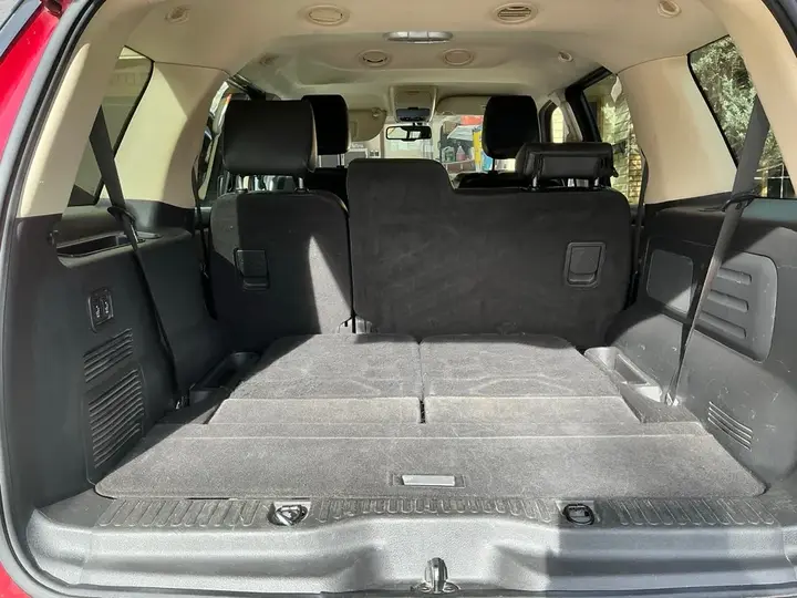Ford Explorer 2010 photo 4