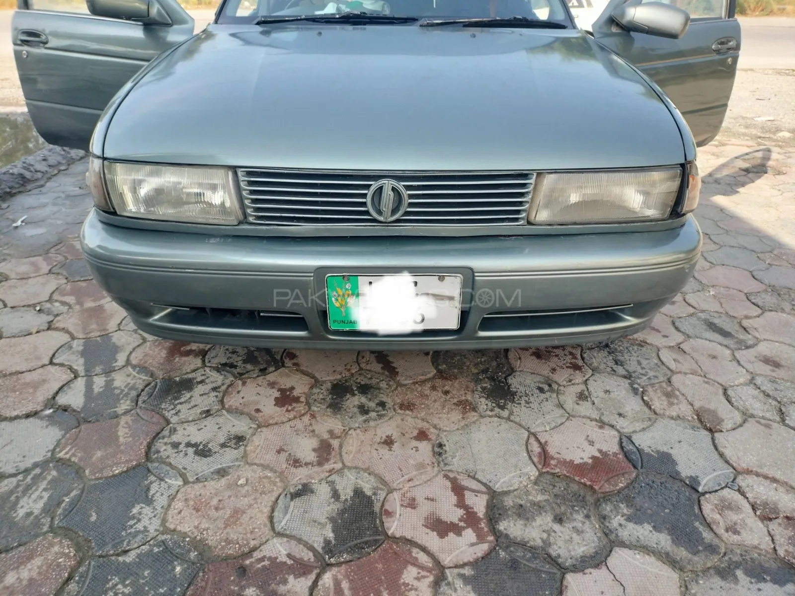 Nissan Sunny