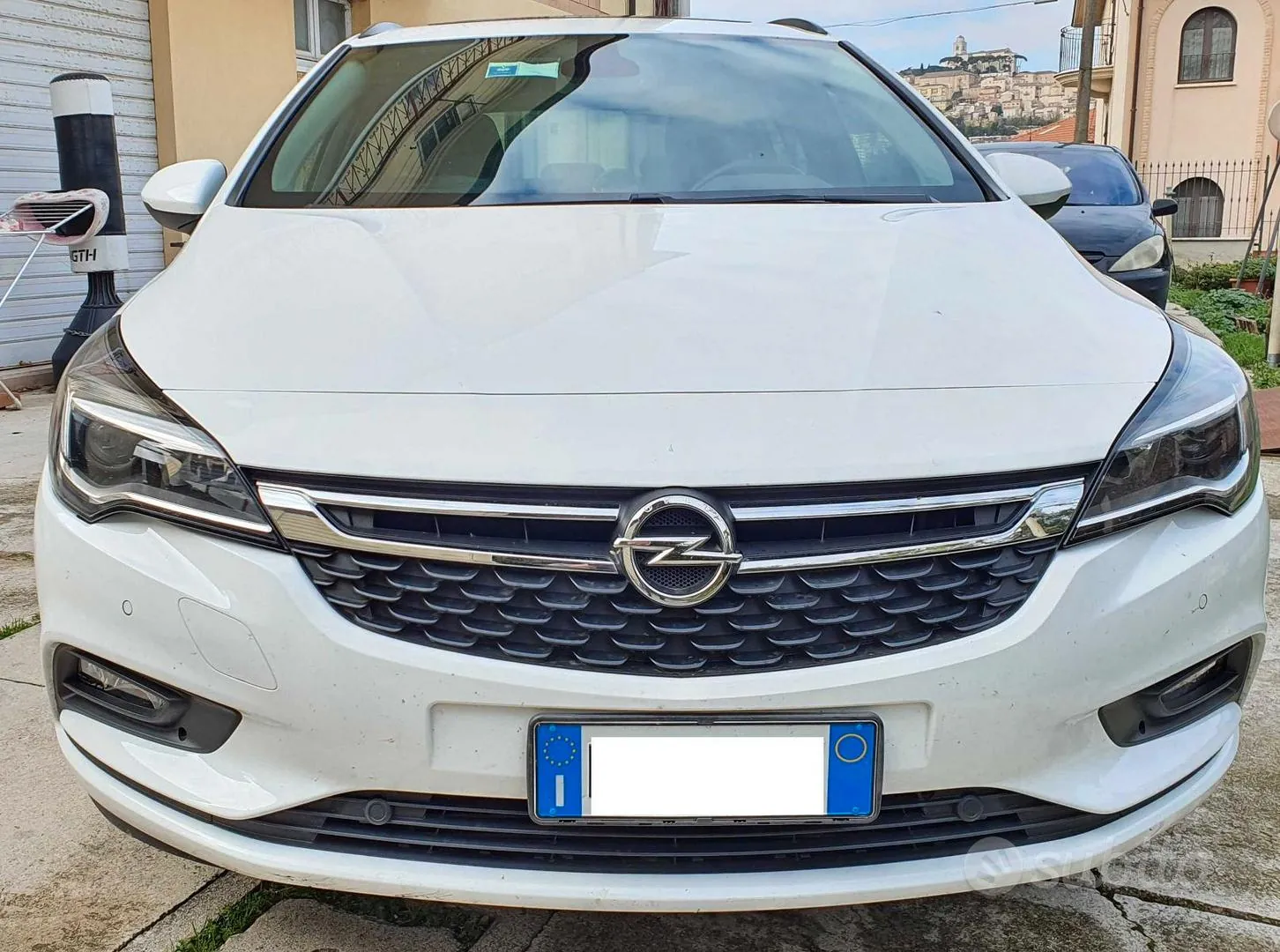 Opel Astra 2017 photo 2