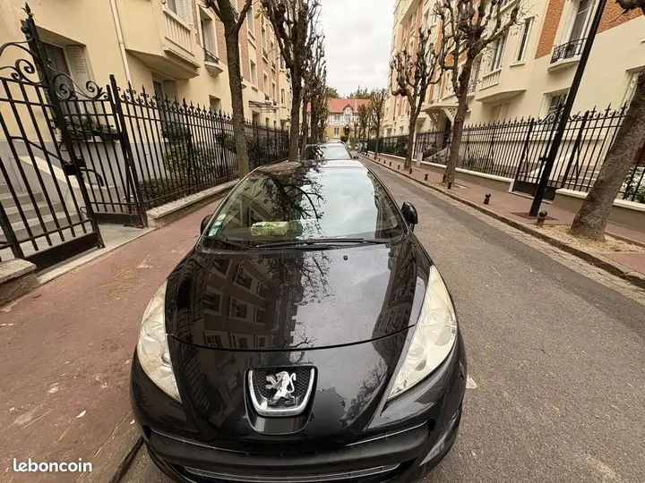 Peugeot 207 2011 photo 3