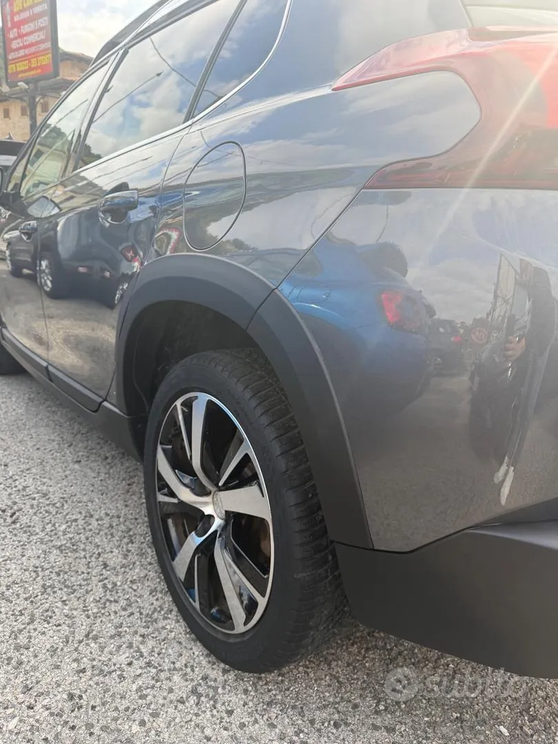 Peugeot 2008 2016 photo 2