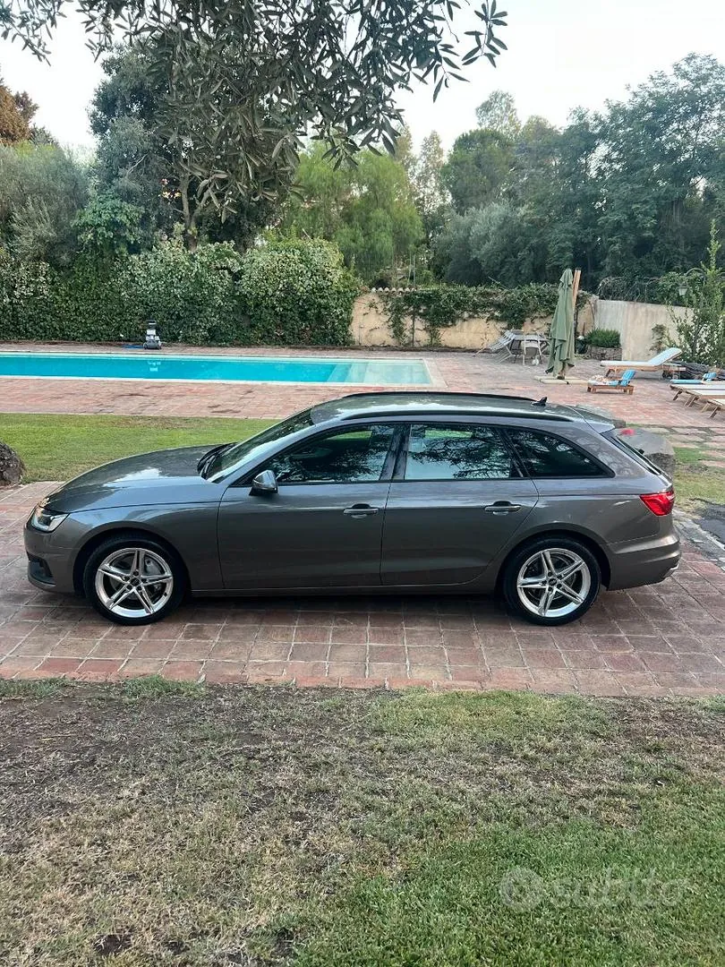 Audi A4 2021 photo 3