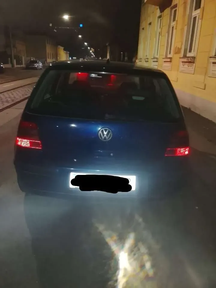 Volkswagen Golf 1999 photo 2