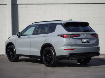 Mitsubishi Outlander 2026 photo 3