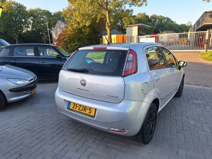 Fiat Punto Evo 2012 photo 3