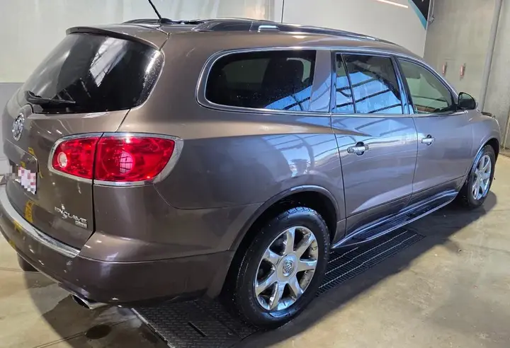 Buick Enclave 2008 photo 3