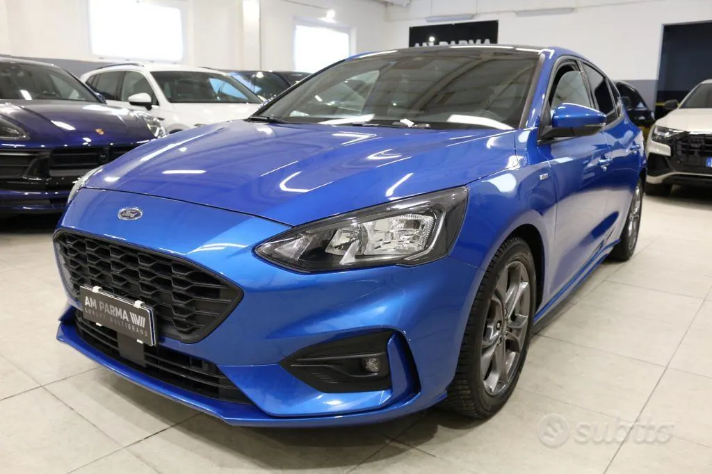 Ford Focus 2023 photo 3