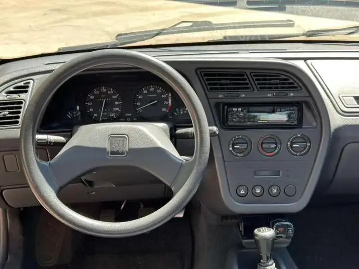 Peugeot 306 1993 photo 3