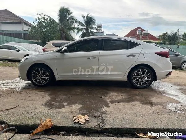Hyundai Elantra 2021 photo 3