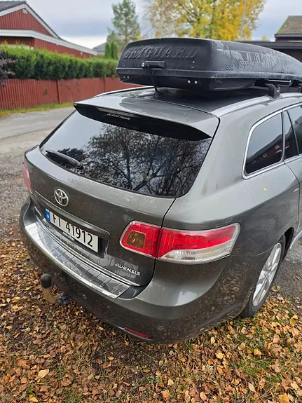Toyota Avensis 2010 photo 5