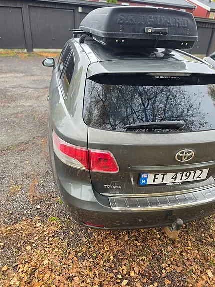 Toyota Avensis 2010 photo 4