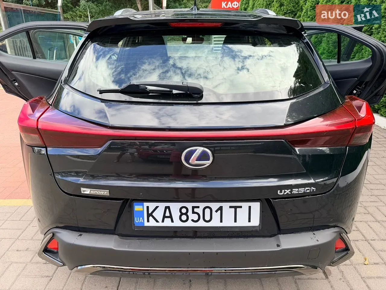 Lexus Ux 2019 photo 2