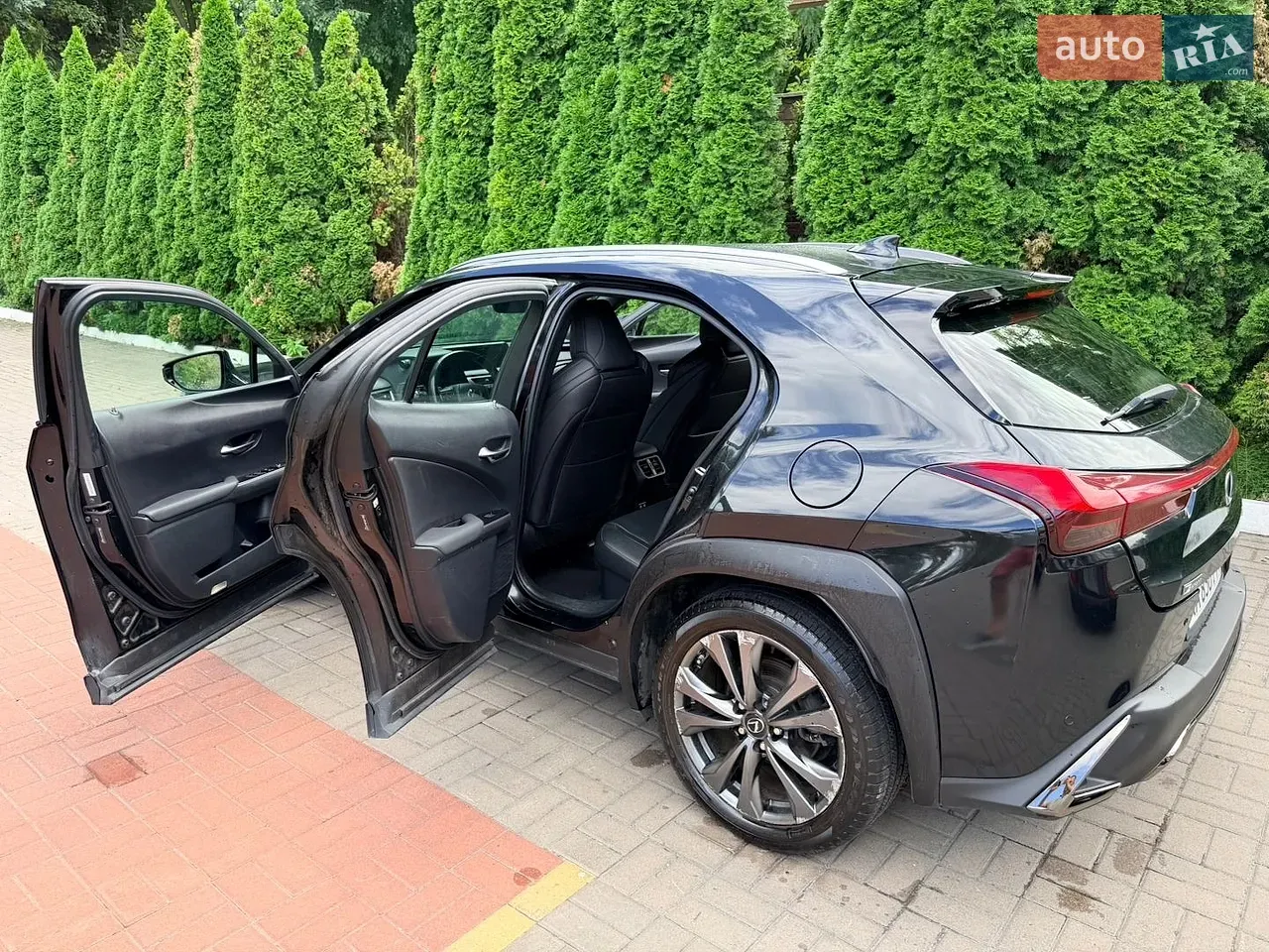 Lexus Ux 2019 photo 3