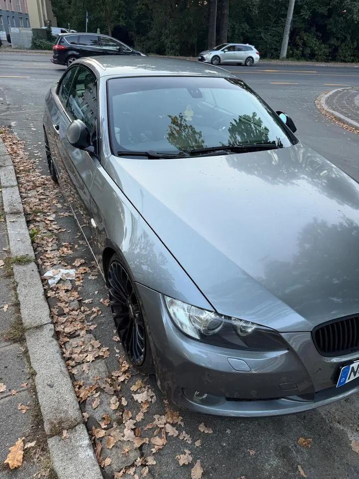BMW E93
