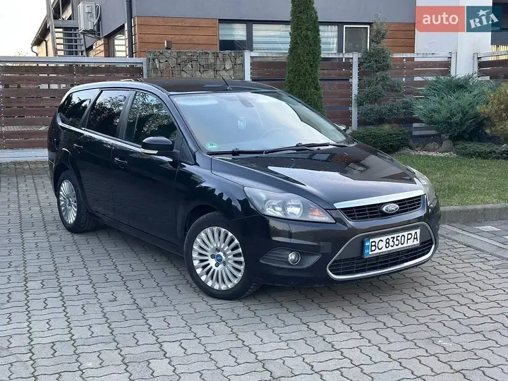 Ford Focus 2009 photo 2
