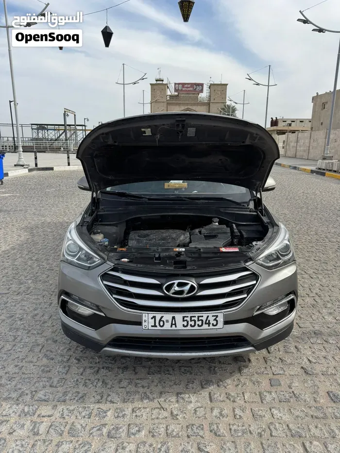 Hyundai Santa Fe 2018 photo 2