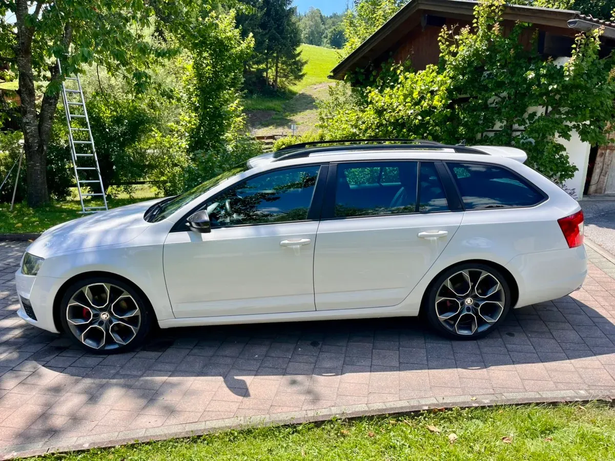 Skoda Octavia 2016 photo 3