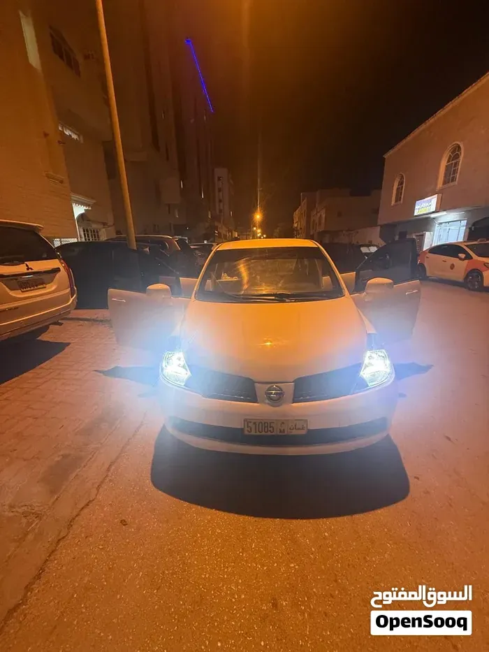 Nissan Tiida 2007 photo 4